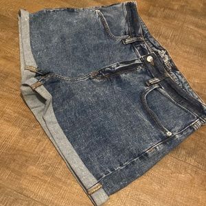 14/32R Acid Wash Wild Fable Denim - Worn Once!!